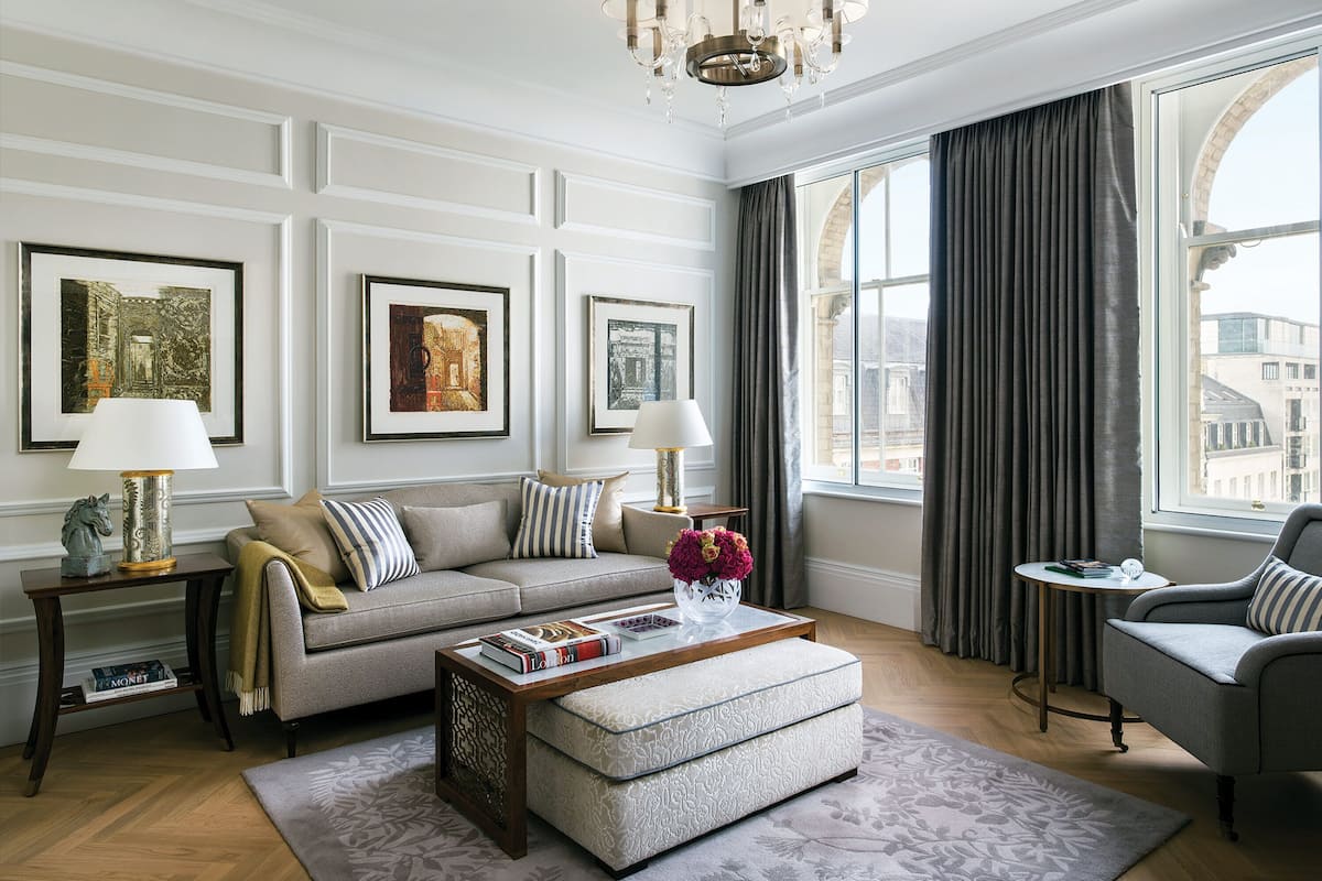 Suite, 1 Bedroom | Living room
