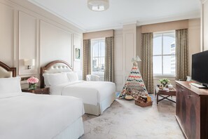 Family Room | Hypo-allergenic bedding, minibar, in-room safe, desk - The Langham, London (London)