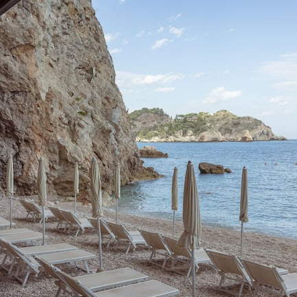 Private beach, sun loungers, beach umbrellas, beach towels