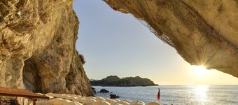 卡波陶米納UNA 飯店