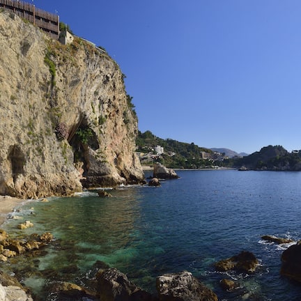 Private beach, sun loungers, beach umbrellas, beach towels