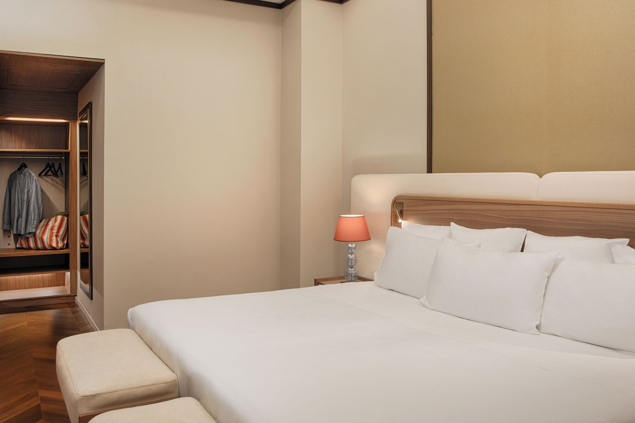 普通套房, 多張床 (with Rollaway Bed with View) | 1 間臥室、高級寢具、羽絨被、迷你吧