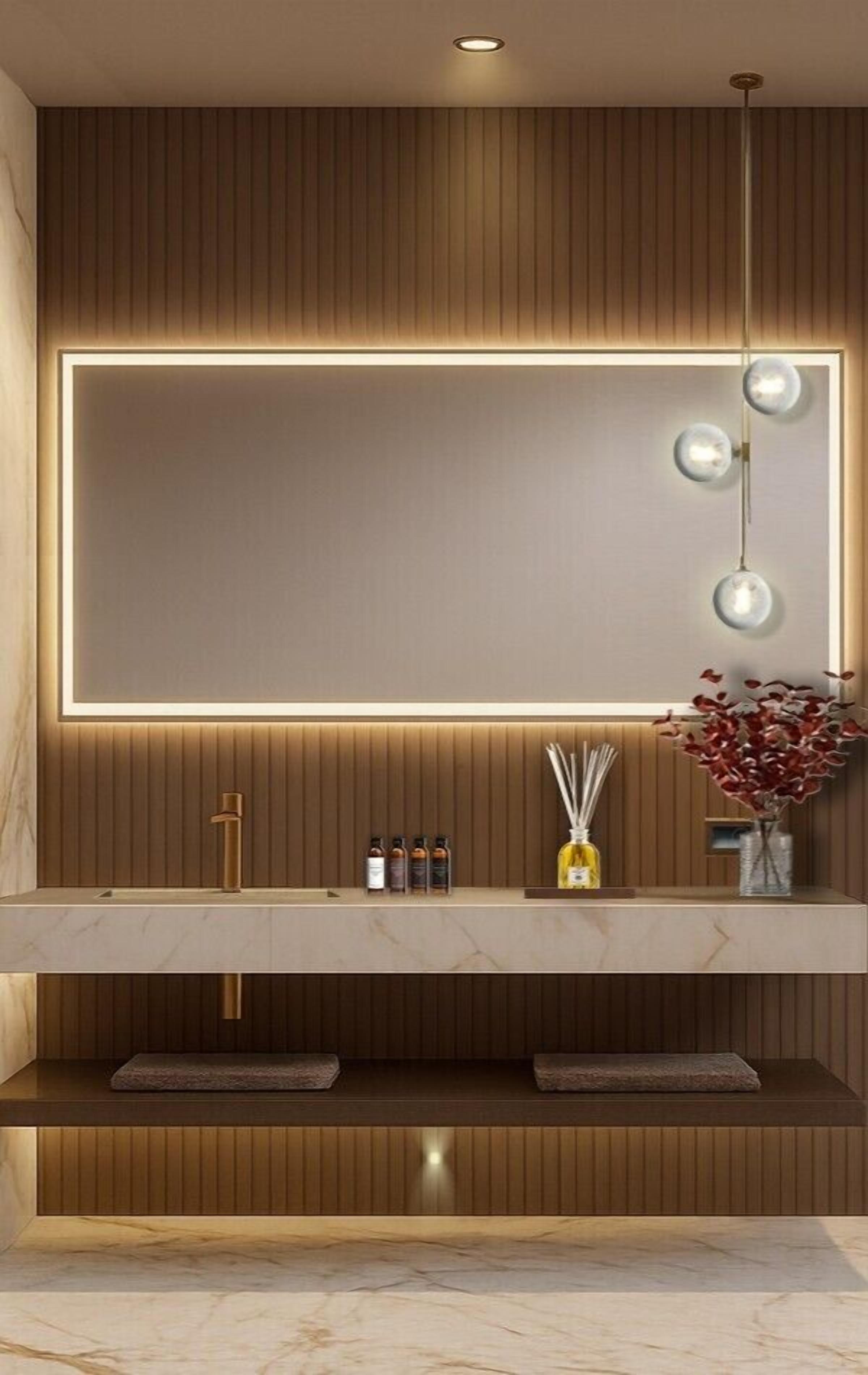 Combined shower/tub, rainfall showerhead, free toiletries, hair dryer