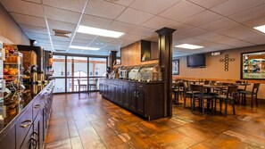 Free daily buffet breakfast