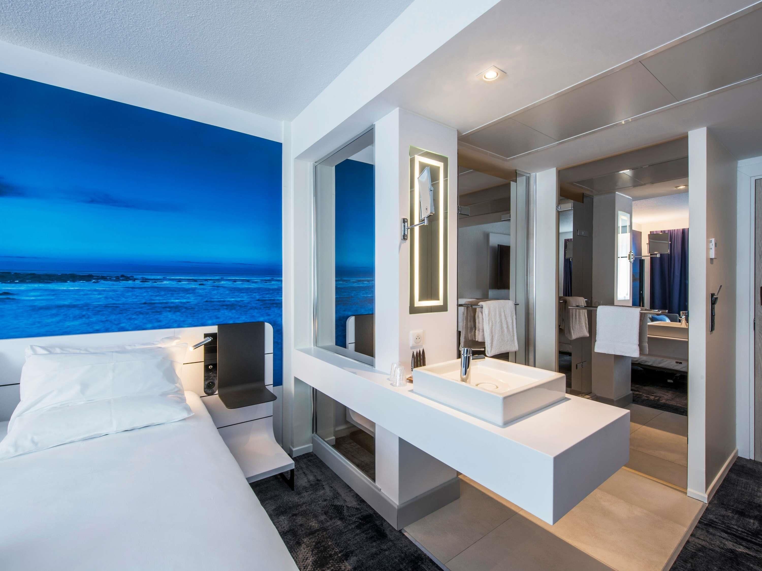 Habitación ejecutiva, 1 cama de matrimonio | Ropa de cama de alta calidad, minibar, caja fuerte y cortinas opacas