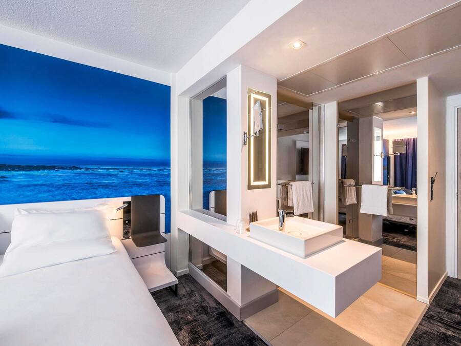 Ropa de cama de alta calidad y minibar