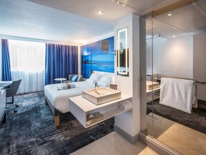 Executive Room, 1 Queen Bed