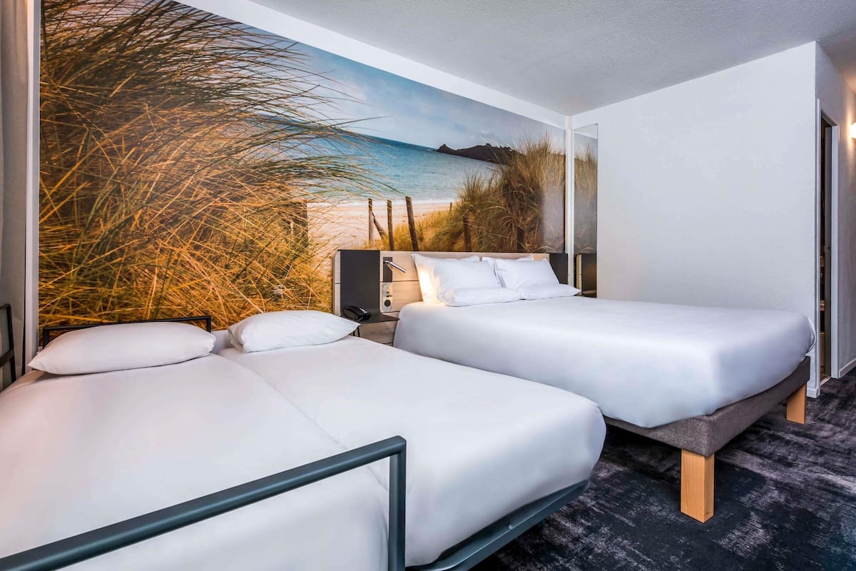 Classic Room, Multiple Beds | Premium bedding, minibar, in-room safe, blackout curtains