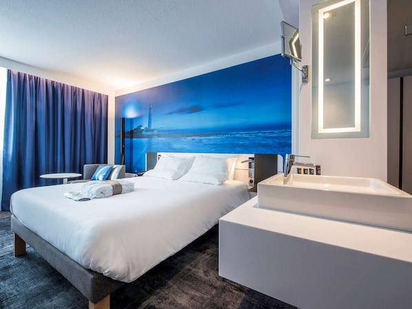 Premium bedding, minibar, in-room safe, blackout curtains