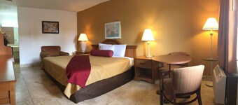 Econo Lodge North