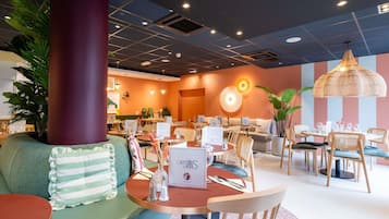 Breakfast, lunch, dinner served; French cuisine