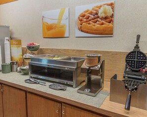 Free buffet breakfast 