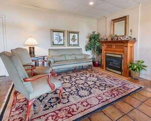 Lobby - Quality Inn Ennis (Ennis)