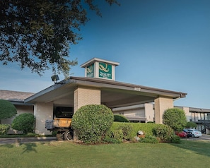 Exterior - Quality Inn Ennis (Ennis)