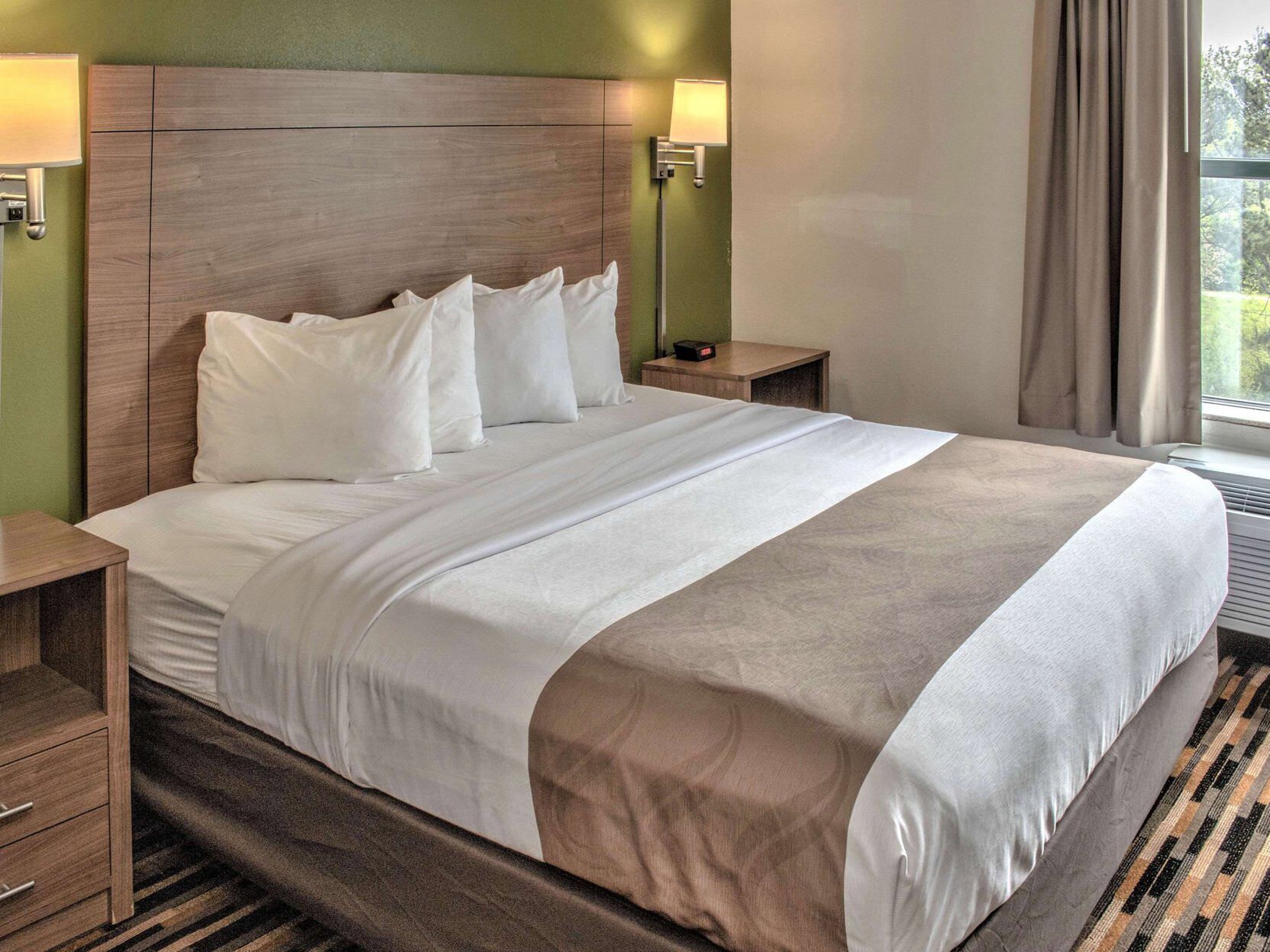 1 bedroom, desk, iron/ironing board, free WiFi