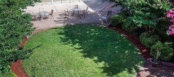 Quality Suites Lake Wright - Norfolk Airport