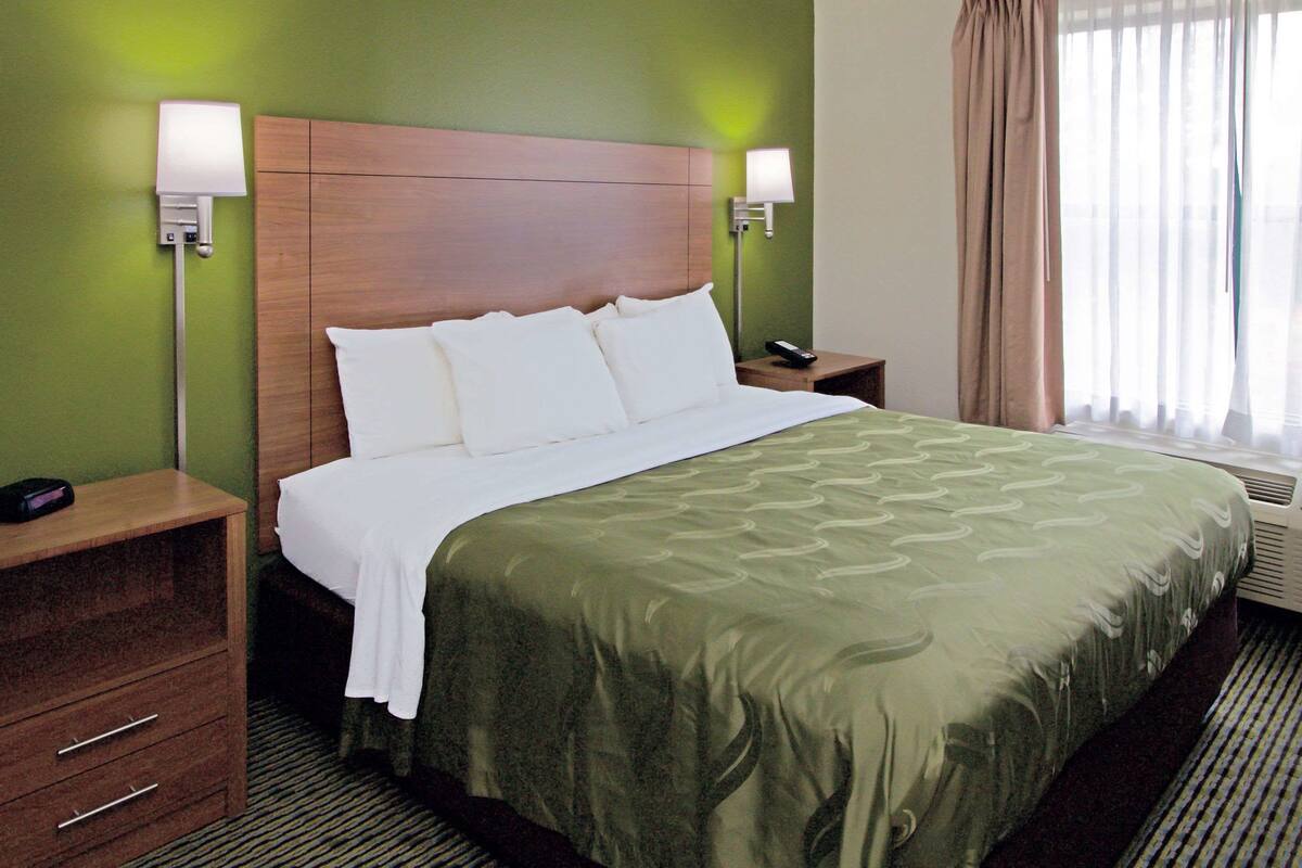 1 bedroom, desk, iron/ironing board, free WiFi