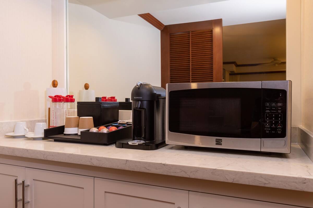 Literie hypoallergénique, coffres-forts dans les chambres