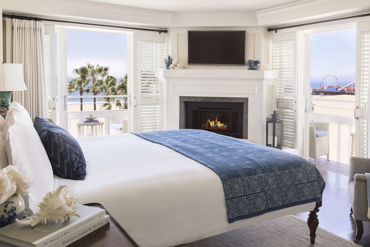 suite (pacific view) | premium bedding, pillow-top beds, minibar, in-room safe