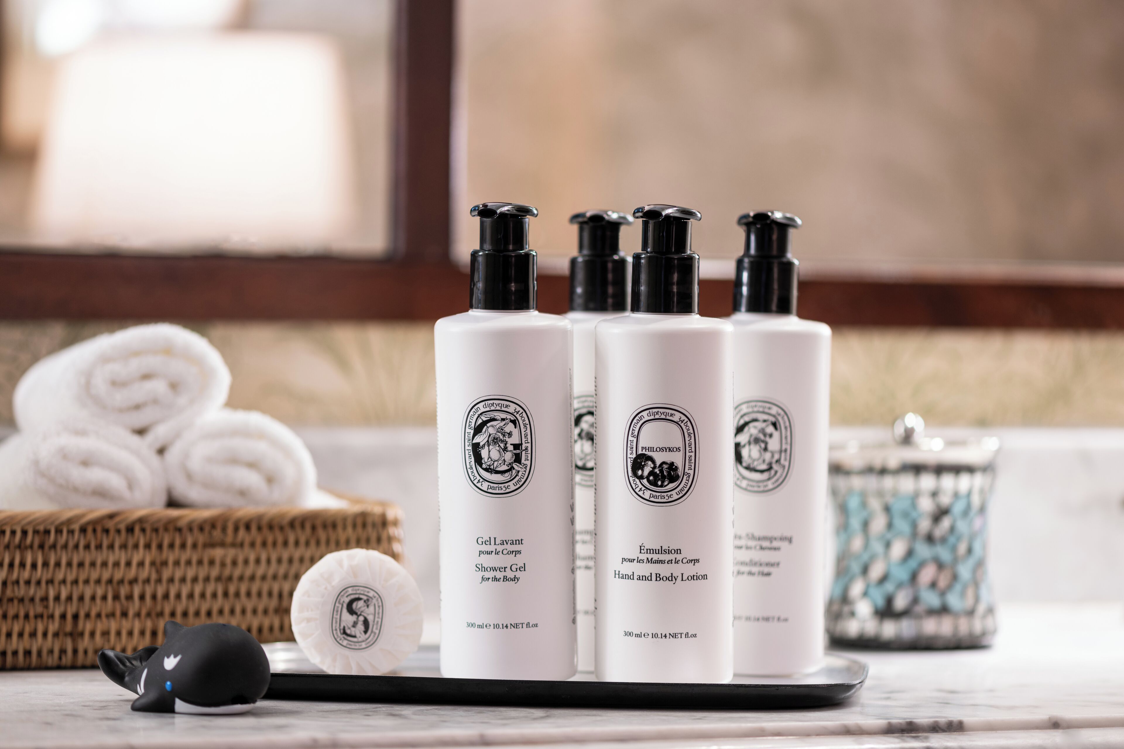 premium bedding, pillow-top beds, minibar, in-room safe