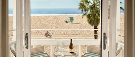 Utsikt mot strand/hav