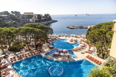 Le Meridien Beach Plaza
