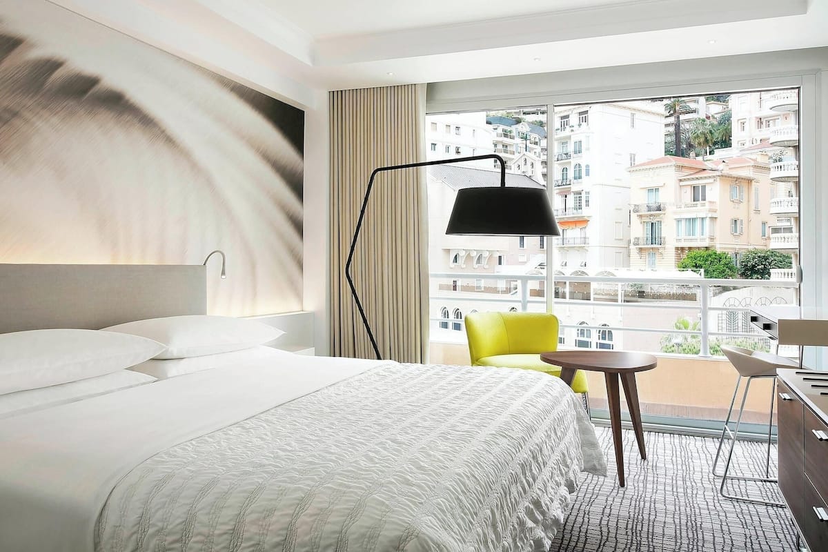 Hochwertige Bettwaren, Pillowtop-Betten, Minibar, Zimmersafe