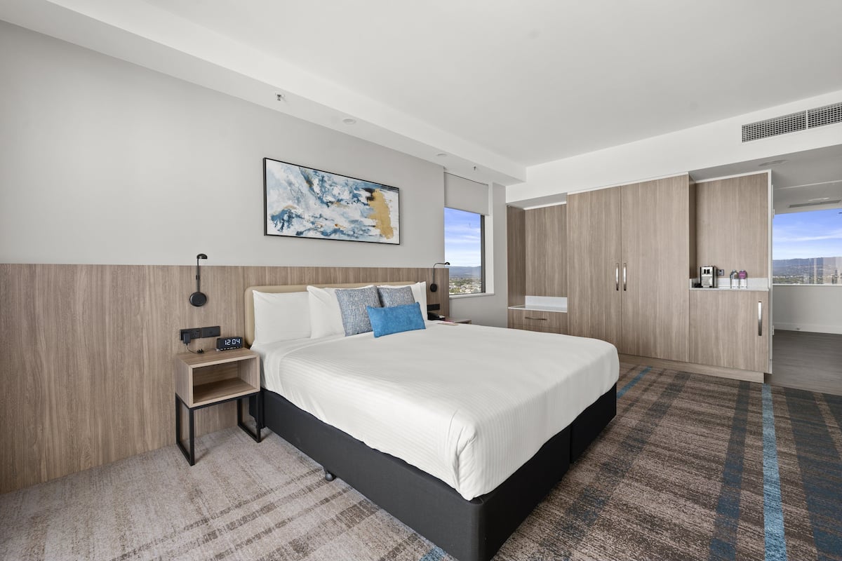 Habitación Premium, 1 cama King size, vista al océano | Caja de seguridad en la habitación y escritorio