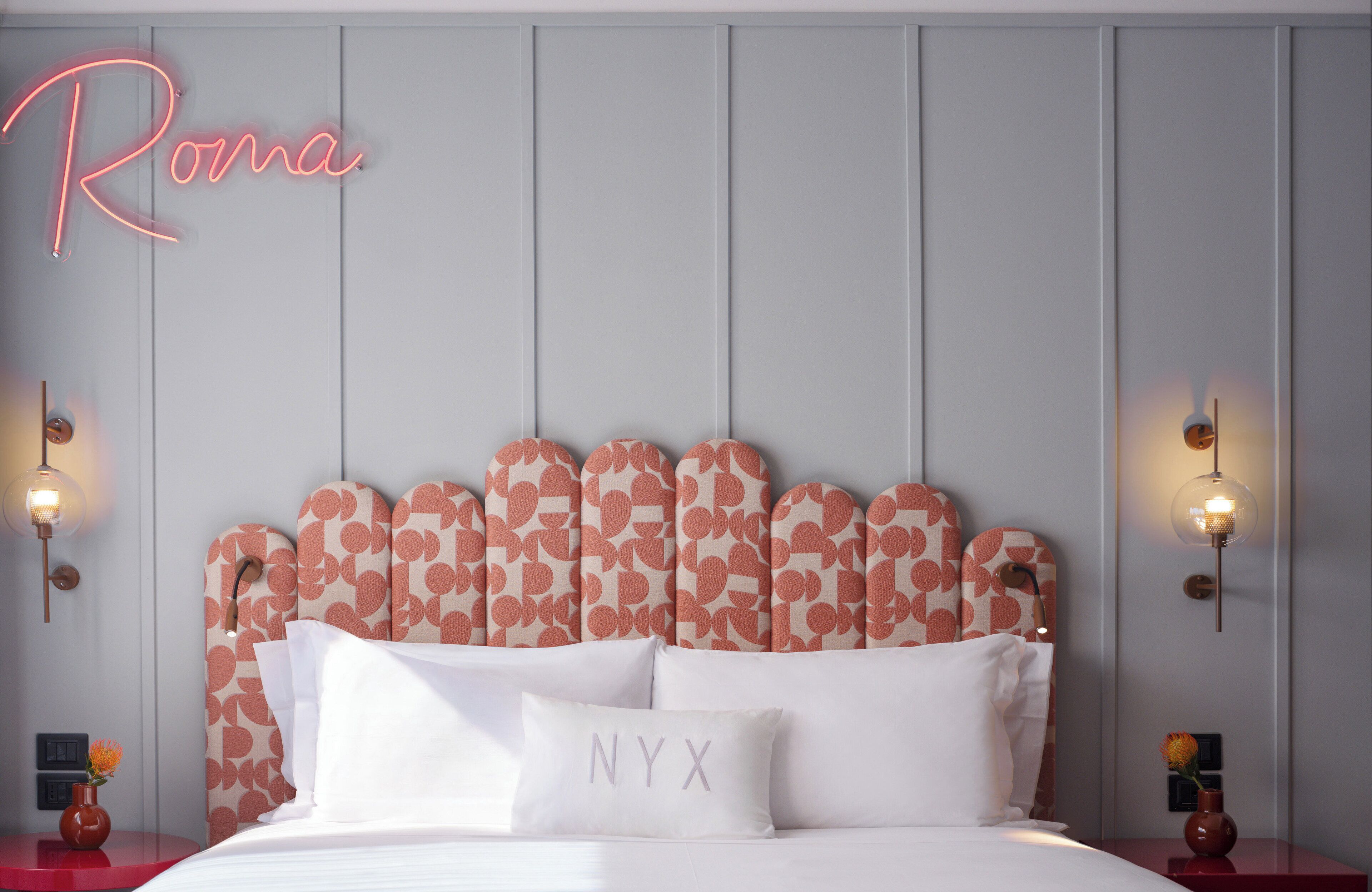 Zimmersafe, Schreibtisch, Verdunkelungsvorhänge, kostenloses WLAN