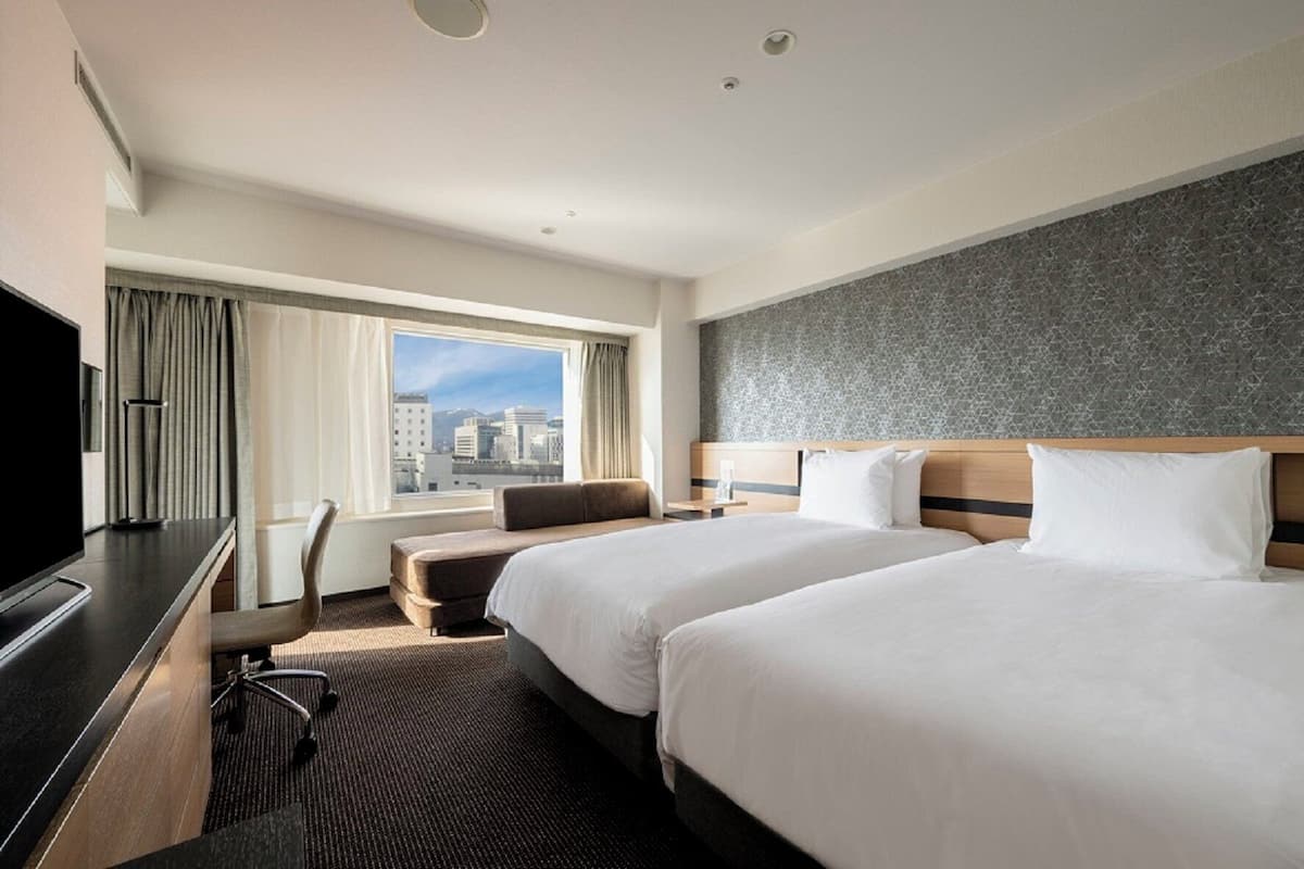 Standard Room, 2 Twin Beds, Corner (Mid Floor) | Minibar, desk, laptop workspace, WiFi (free)