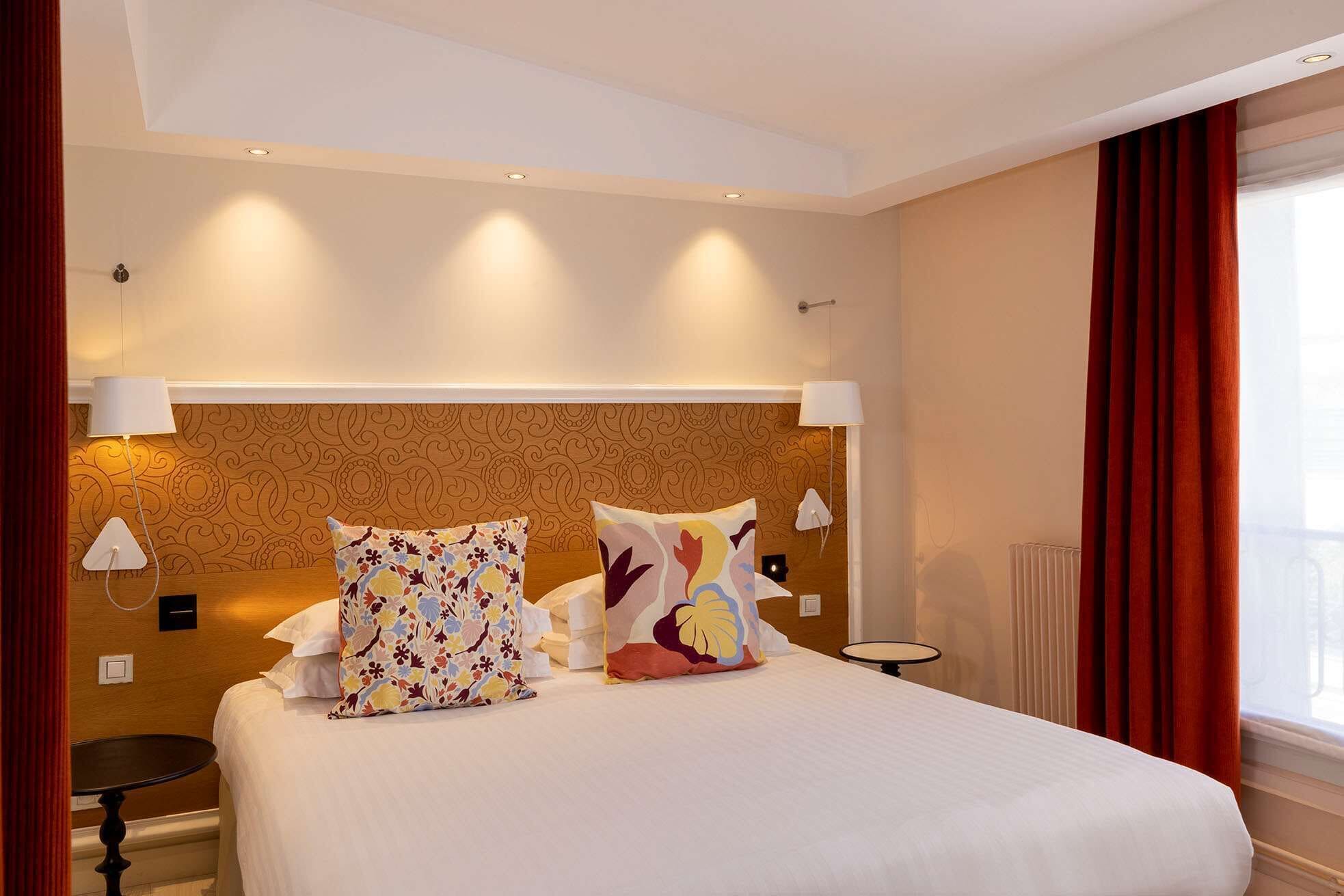 suite | 1 bedroom, premium bedding, minibar, in-room safe