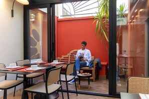 Property amenity - Hotel Elysees 8 (Paris)