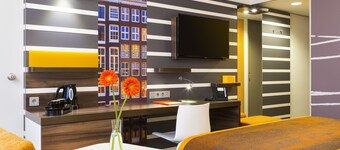 Holiday Inn Amsterdam, an IHG Hotel