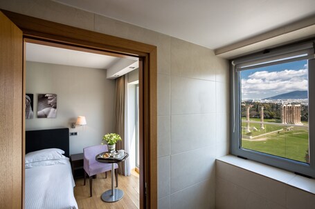 Athens Gate Hotel - Image 13