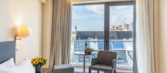 Athens Gate Hotel