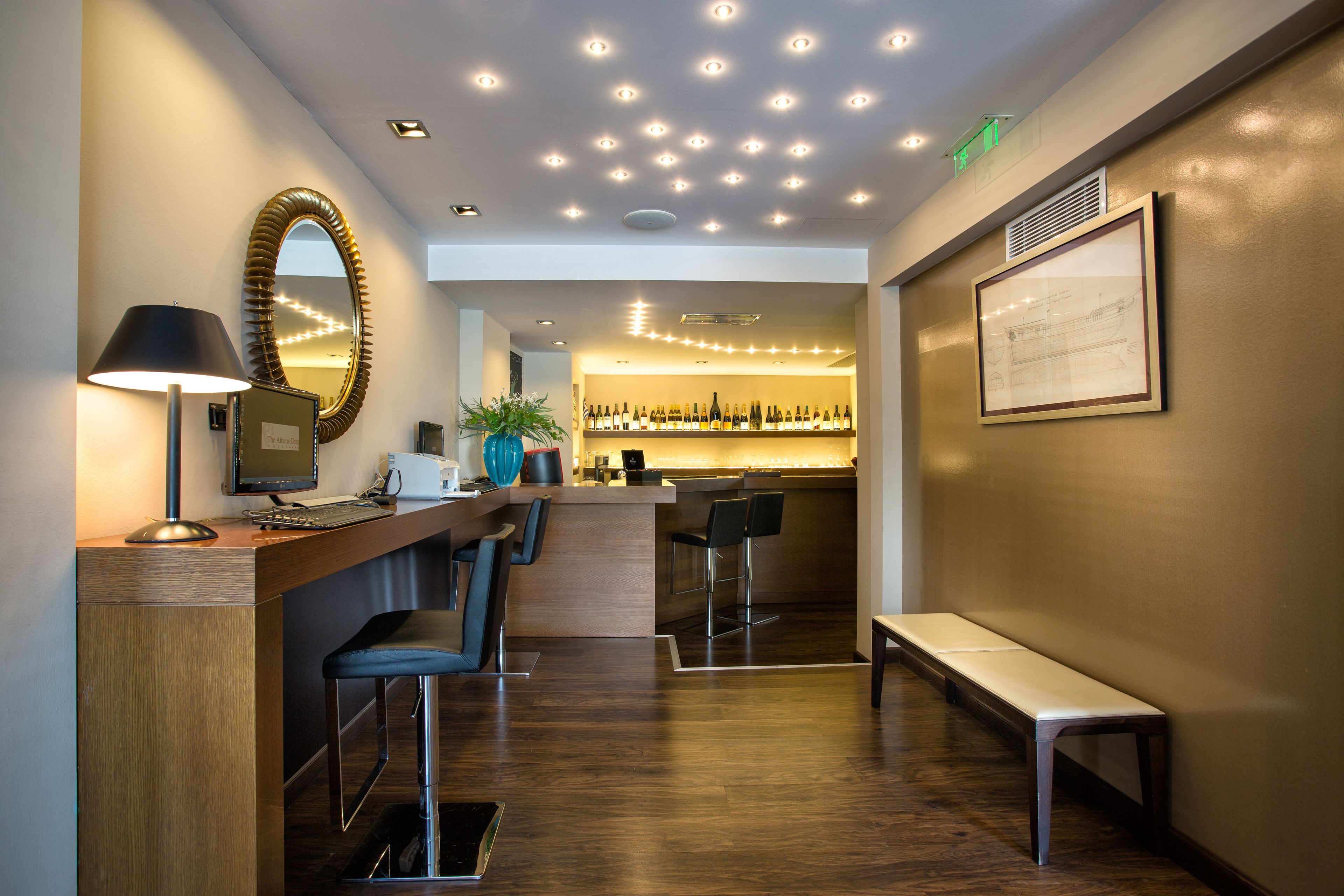 Photo - Athens Gate Hotel