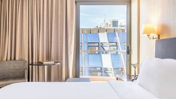 Ropa de cama de alta calidad y minibar