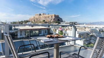 Suite (Temple of Zeus & Acropolis View) | Terrace/patio