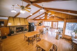 Inbegriffenes kontinentales Frühstück