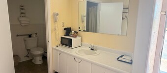 Knights Inn Kirksville