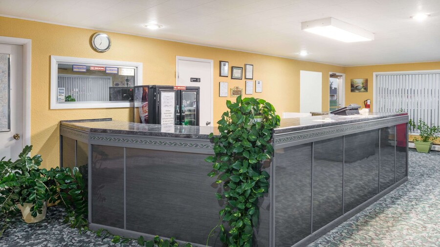 Knights Inn Kirksville