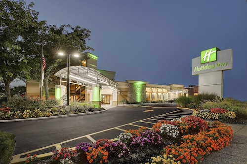 Holiday Inn Westbury - Long Island by IHG