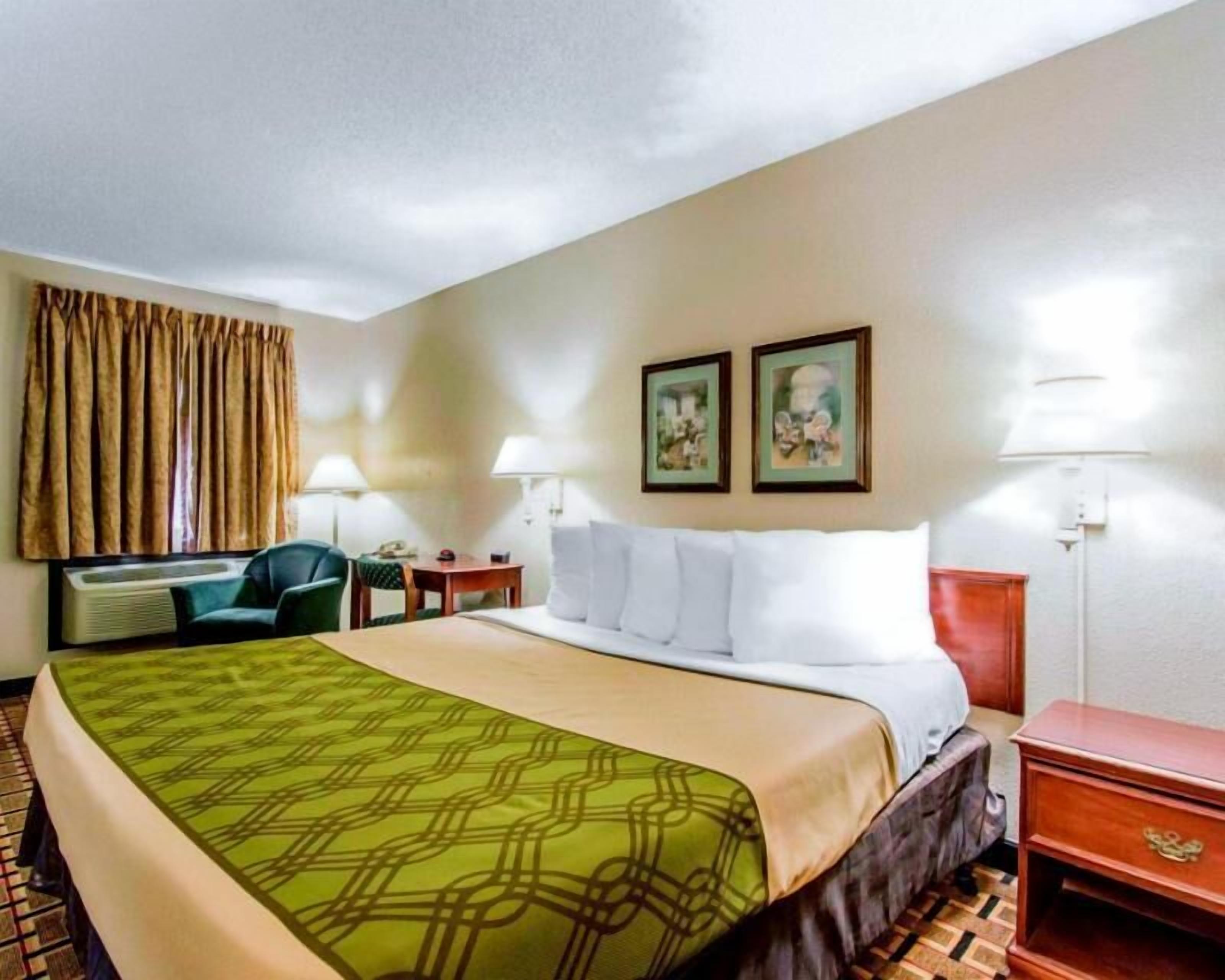 In-room safe, iron/ironing board, free cots/infant beds, rollaway beds