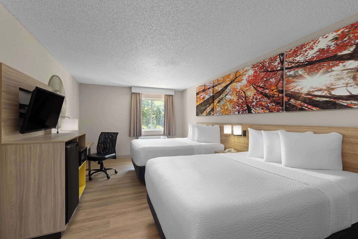 In-room safe, iron/ironing board, free cribs/infant beds, rollaway beds