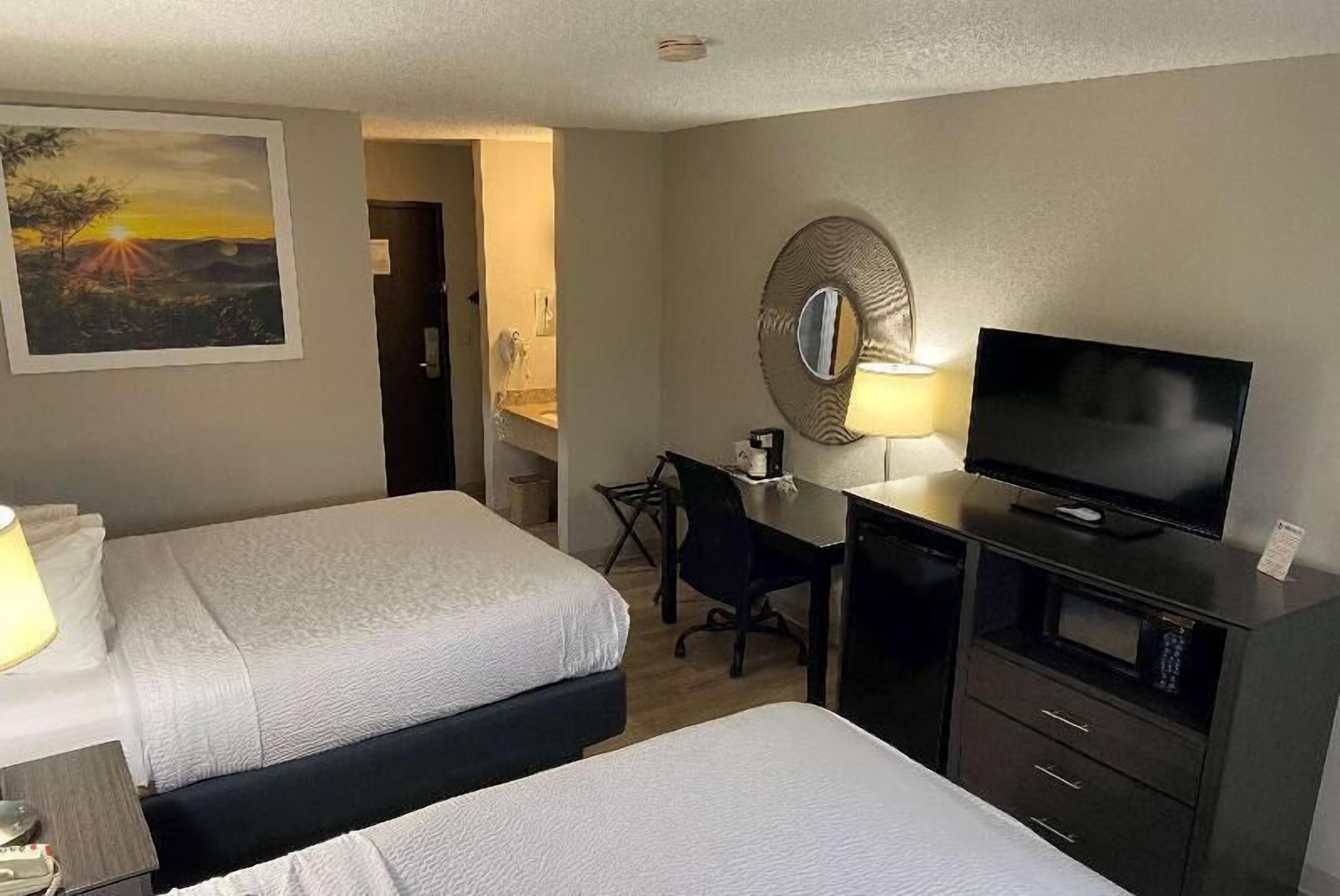 In-room safe, iron/ironing board, free cots/infant beds, rollaway beds