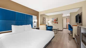 Standard Room, 1 King Bed, Accessible, Refrigerator & Microwave (with Sofabed) | Premium bedding, in-room safe, desk, iron/ironing board