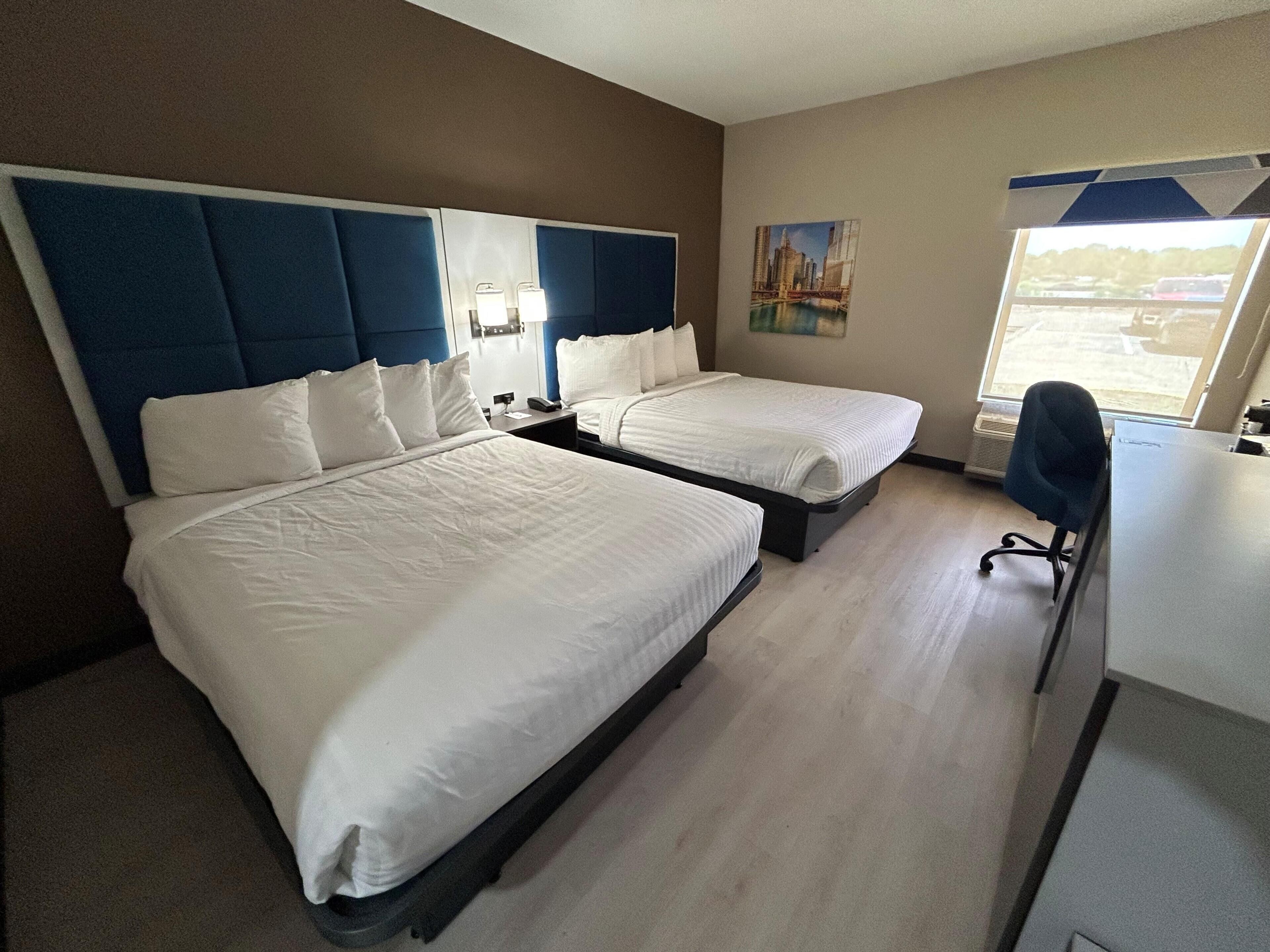 Habitación estándar, 2 camas Queen size, con acceso para personas discapacitadas | Ropa de cama de alta calidad y caja de seguridad en la habitación 
