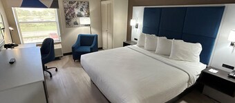 SureStay by Best Western Forsyth Decatur