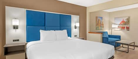Standard Room, 1 King Bed, Non Smoking, Refrigerator & Microwave (with Sofabed) | Premium bedding, in-room safe, desk, iron/ironing board