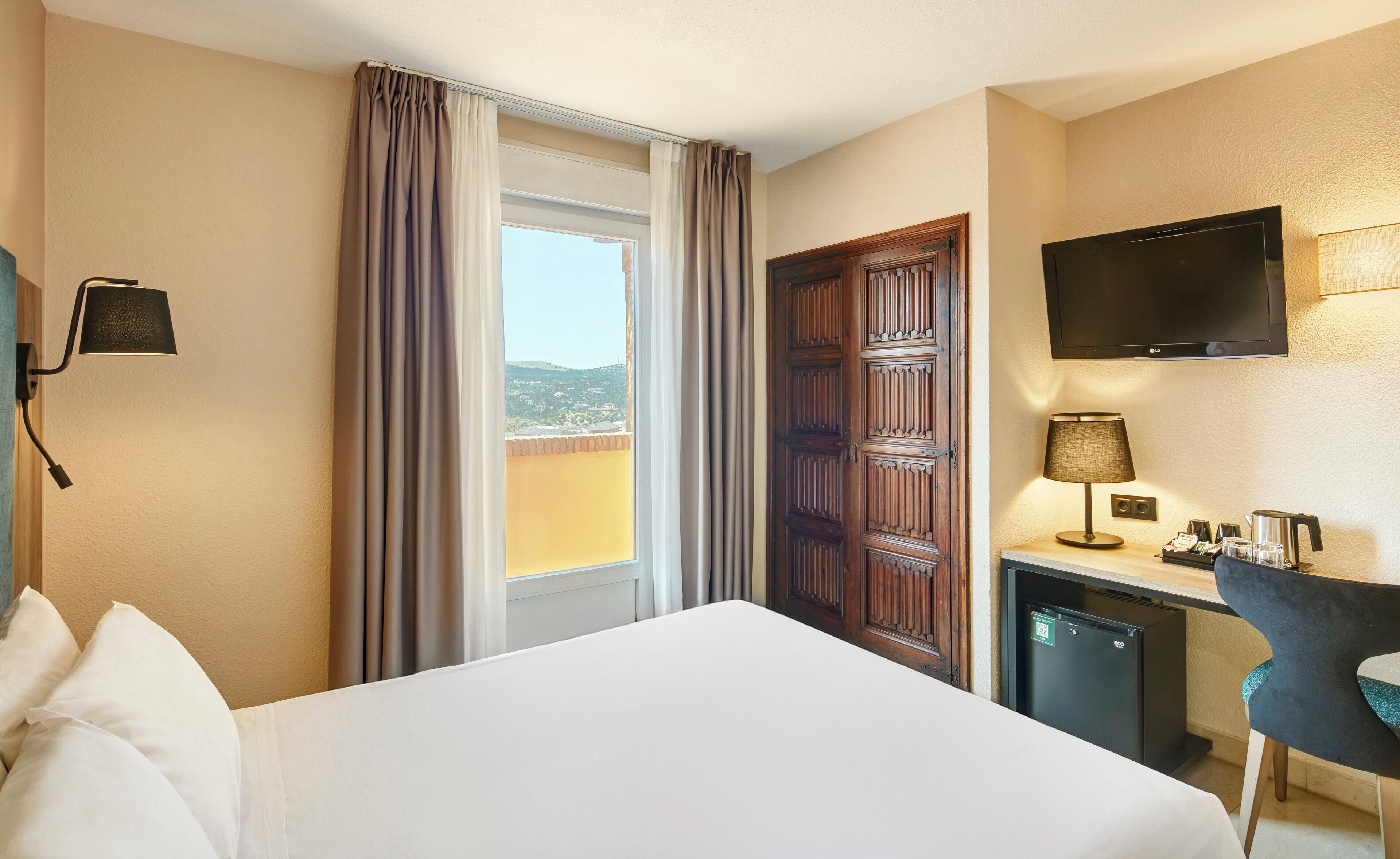 classic room | premium bedding, down duvets, minibar, in-room safe